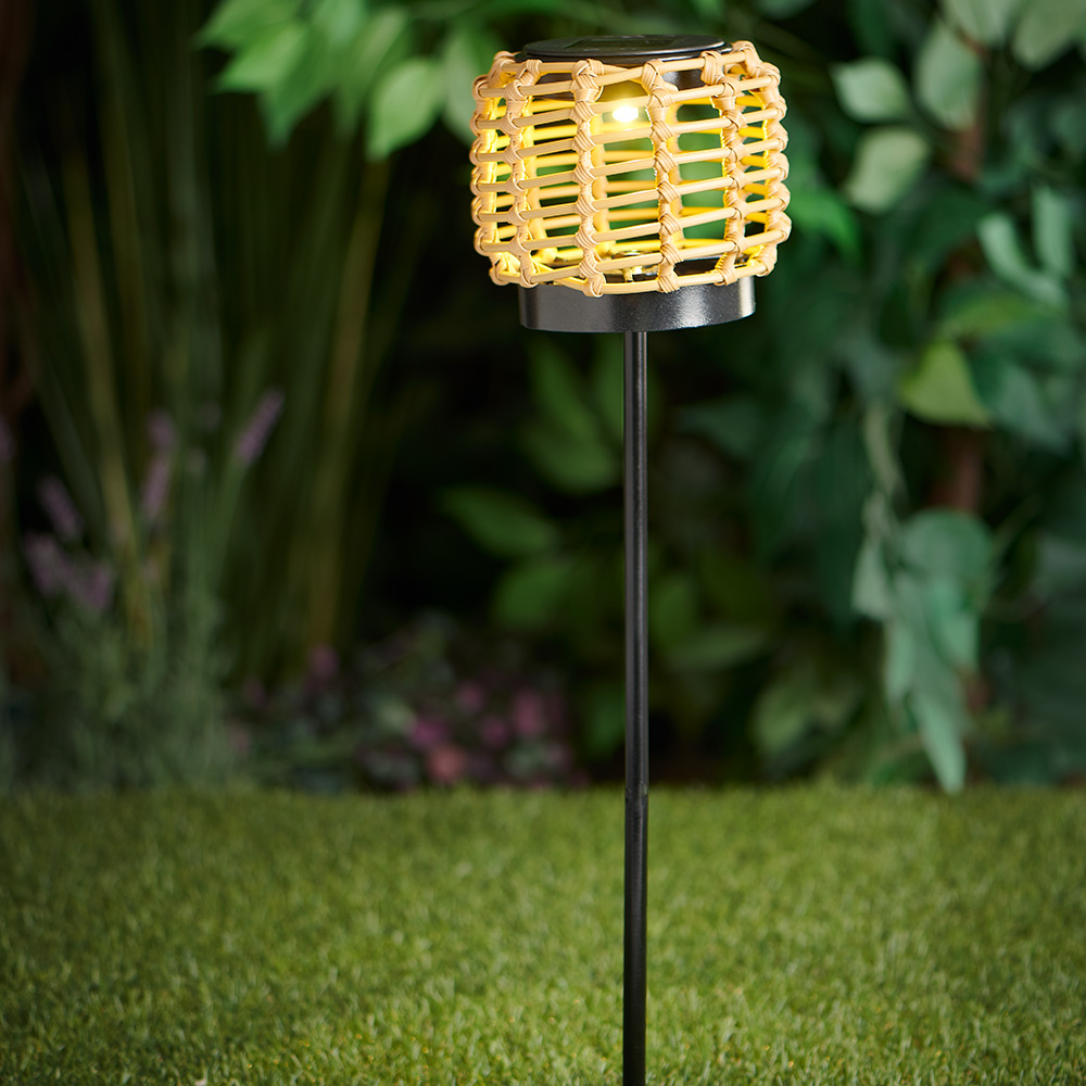 Wilko Garden Solar Poly Rattan Stake Light Wilko