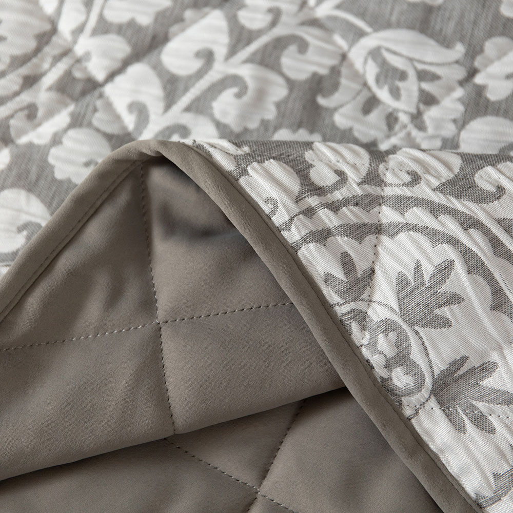 Velosso Matteo King Size Jacquard Quilted Bedspread Set Image 3