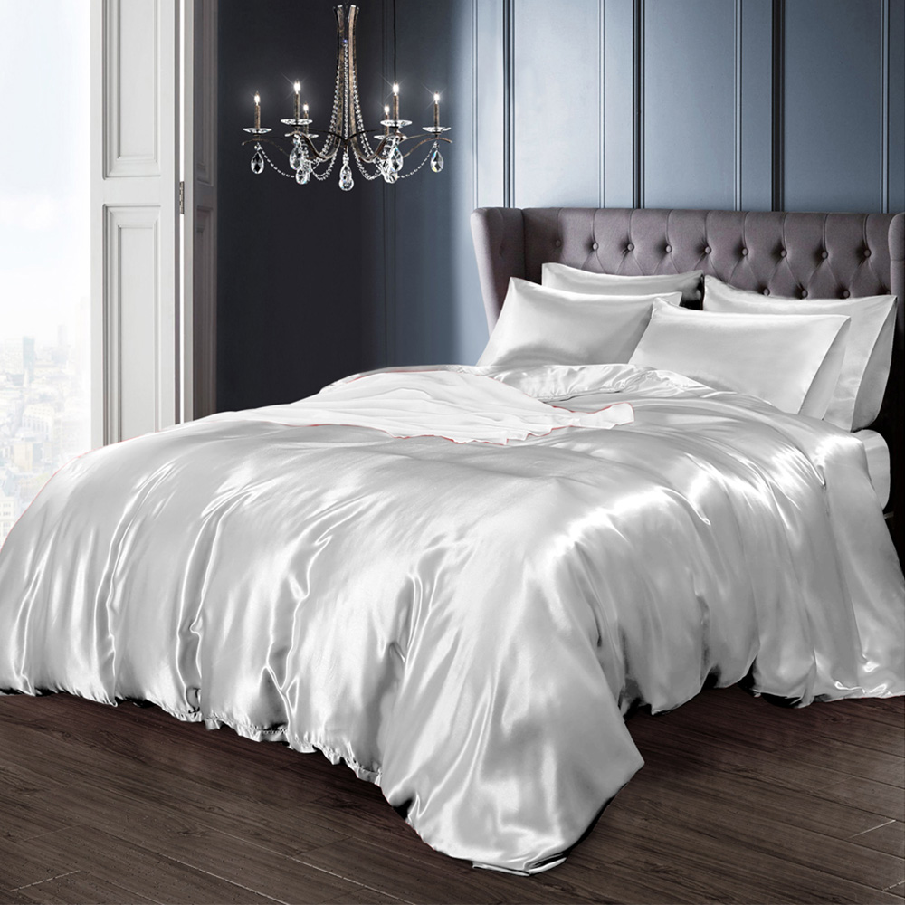 Intimates Double White Satin Bedding Set Image 1