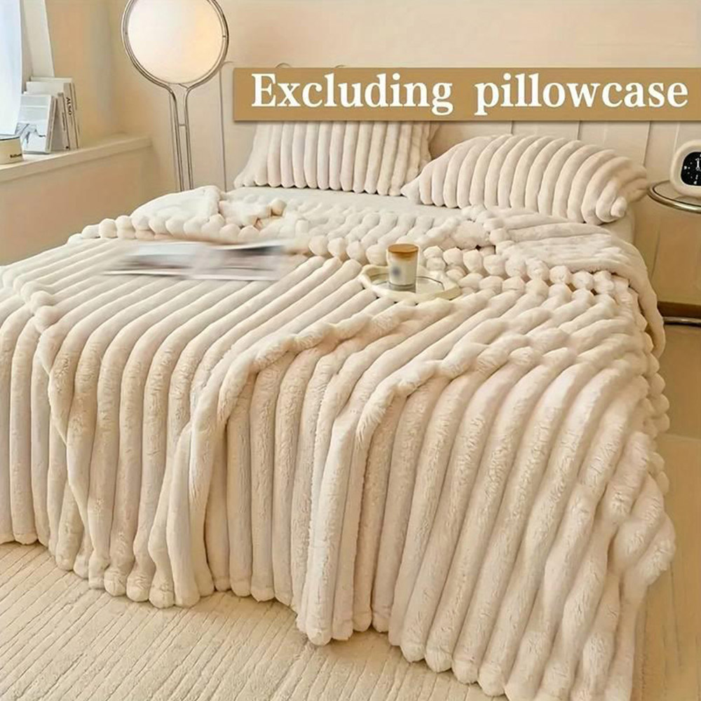Dyzi Double Sided Luxurious Faux Rabbit Fur Winter Throw Blanket 150 x 200cm Image 4