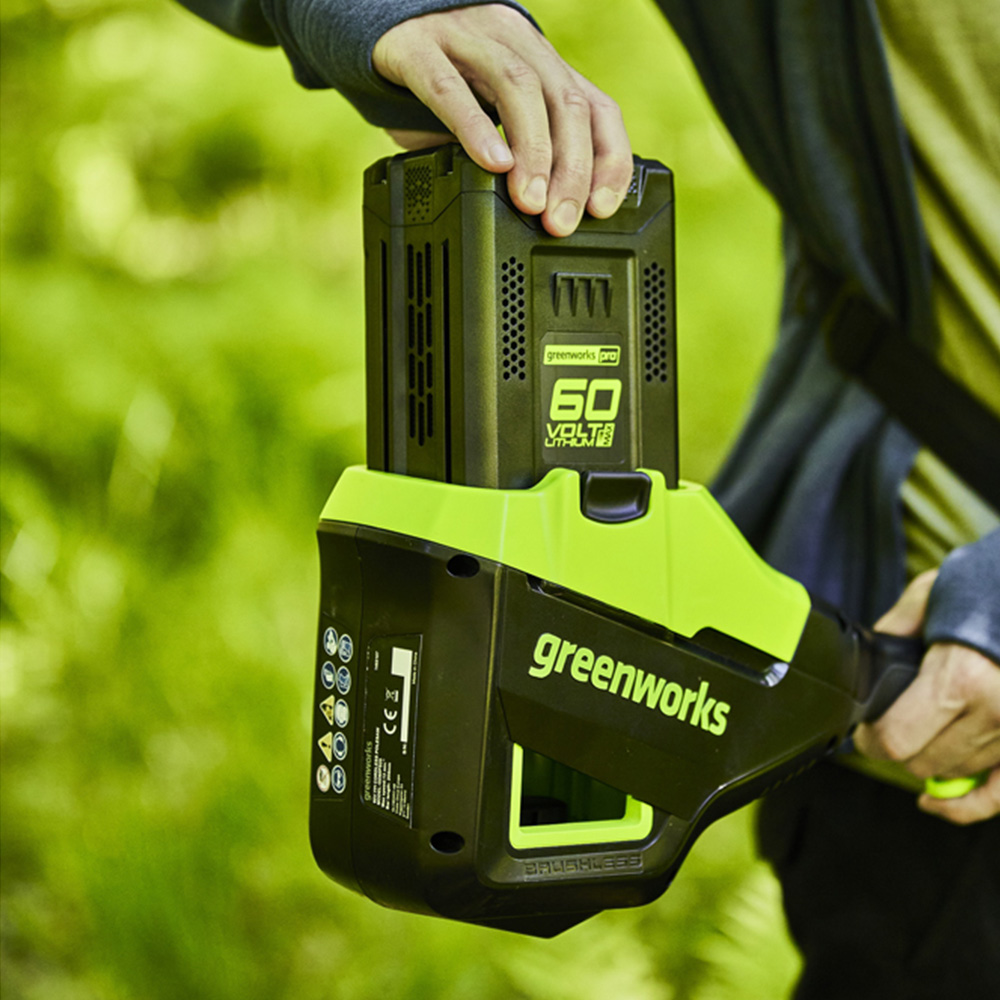 Greenworks 60V 4Ah Battery and 2A Charger Kit Image 2