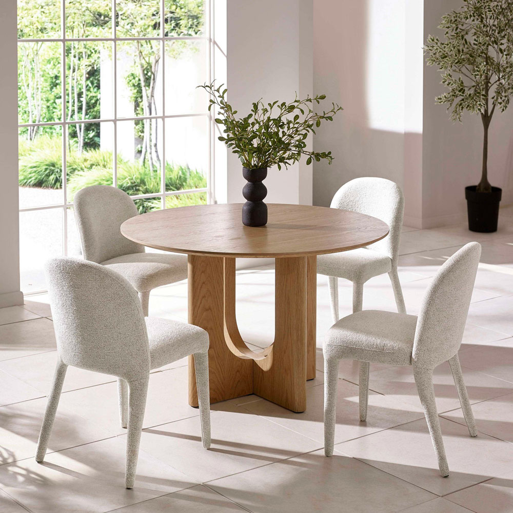 Julian Bowen Cellini 4 Seater Natural Oak Effect Round Dining Table Image 6