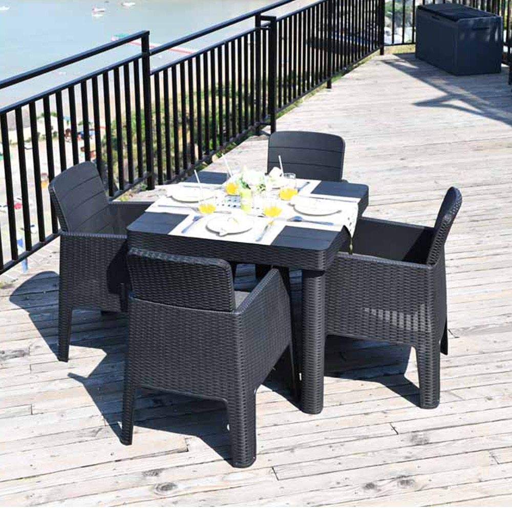 Royalcraft Faro 4 Seater Deluxe Square Dining Set Black Image 8