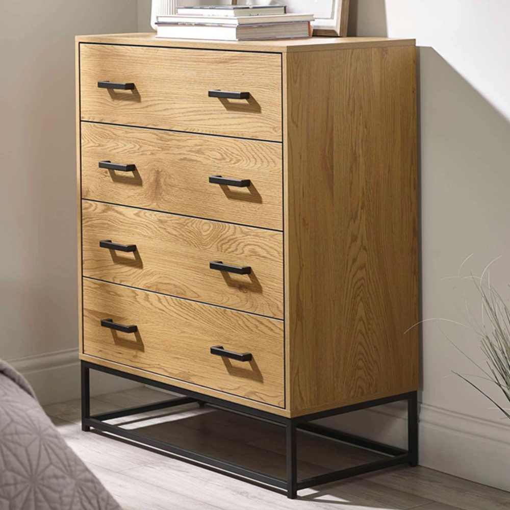 Julian Bowen Harlow 4 Drawer Light Oak Effect Chest of Drawers Image 1