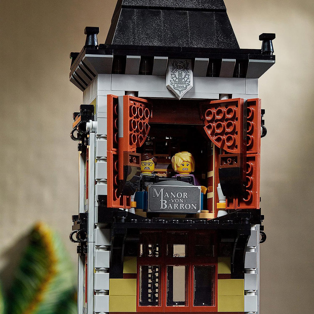 LEGO 10273 Creator Haunted House Set Image 7