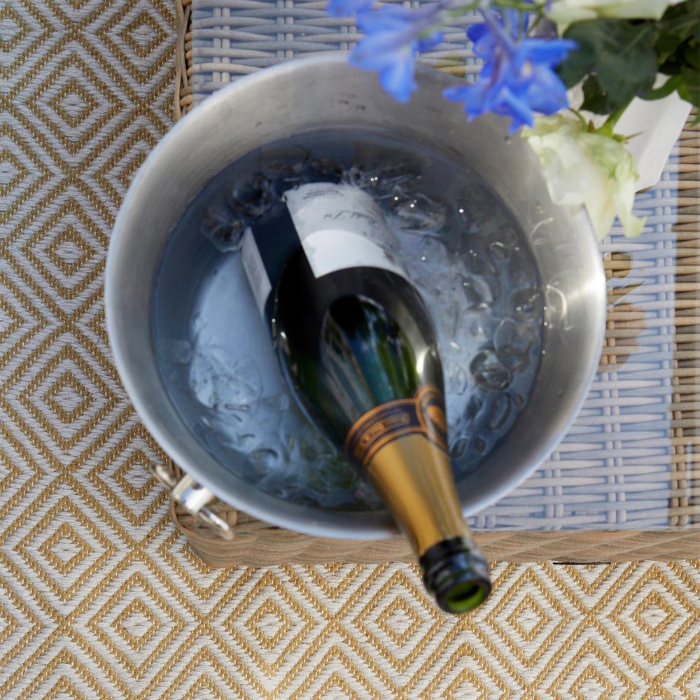 Hug Rug Gold Woven Diamond Rug 160 x 230cm Image 2