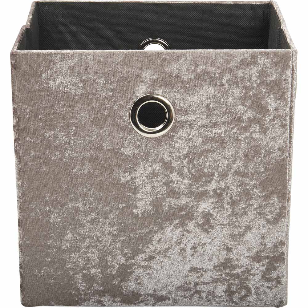 Wilko 30 x 30cm Crushed Velvet Storage Box Image 3