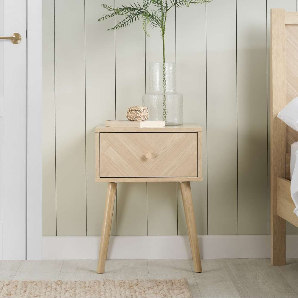 Birlea Herringford Single Drawer Oak Bedside table Image 7