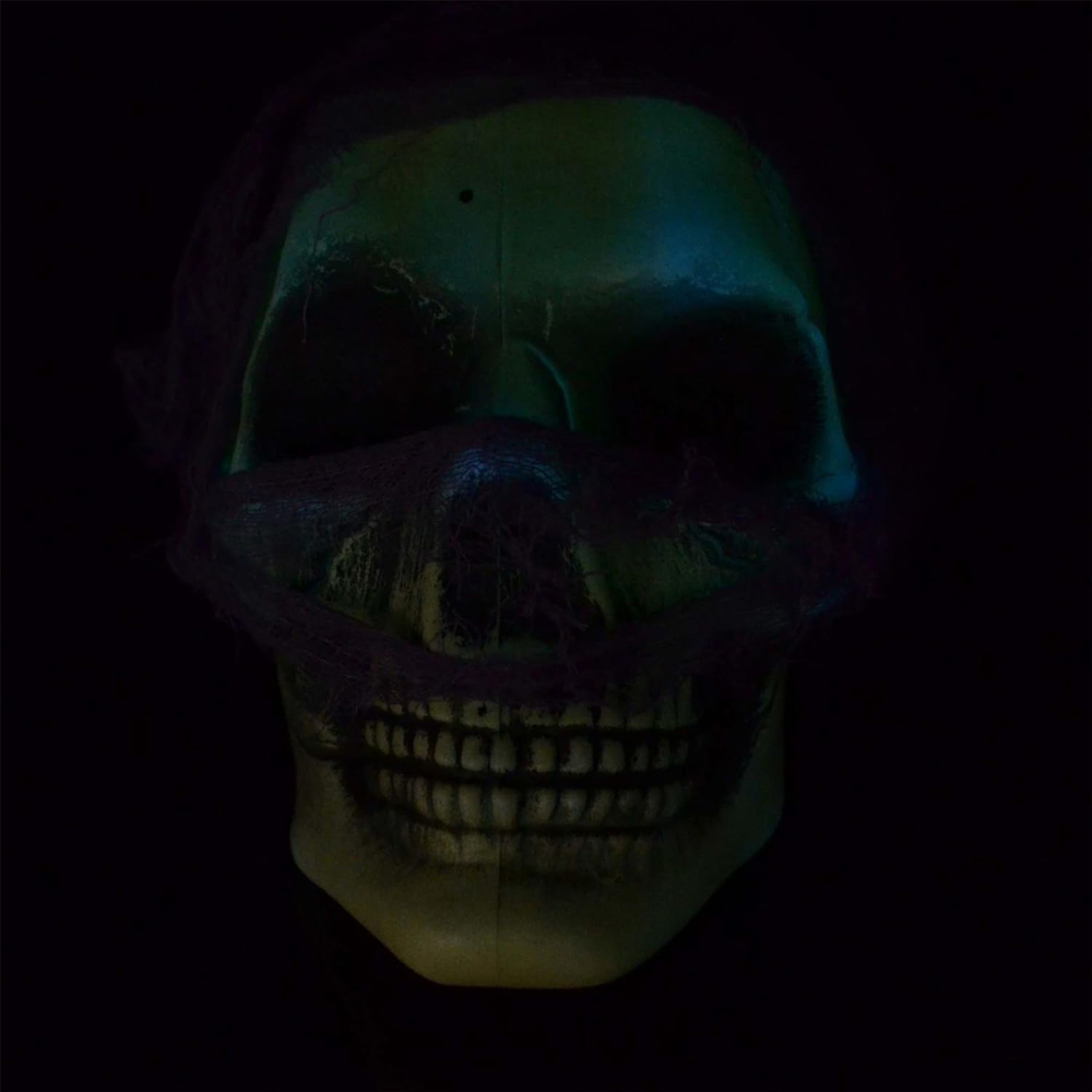 Shatchi Purple Halloween Hanging Skull with LED Eye Image 5
