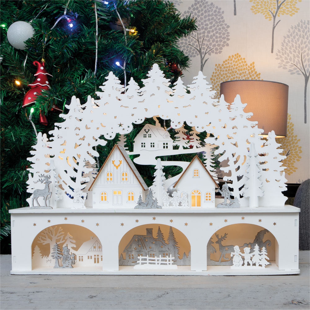 St Helens White Light Up Wooden Festive Scene Design Image 2