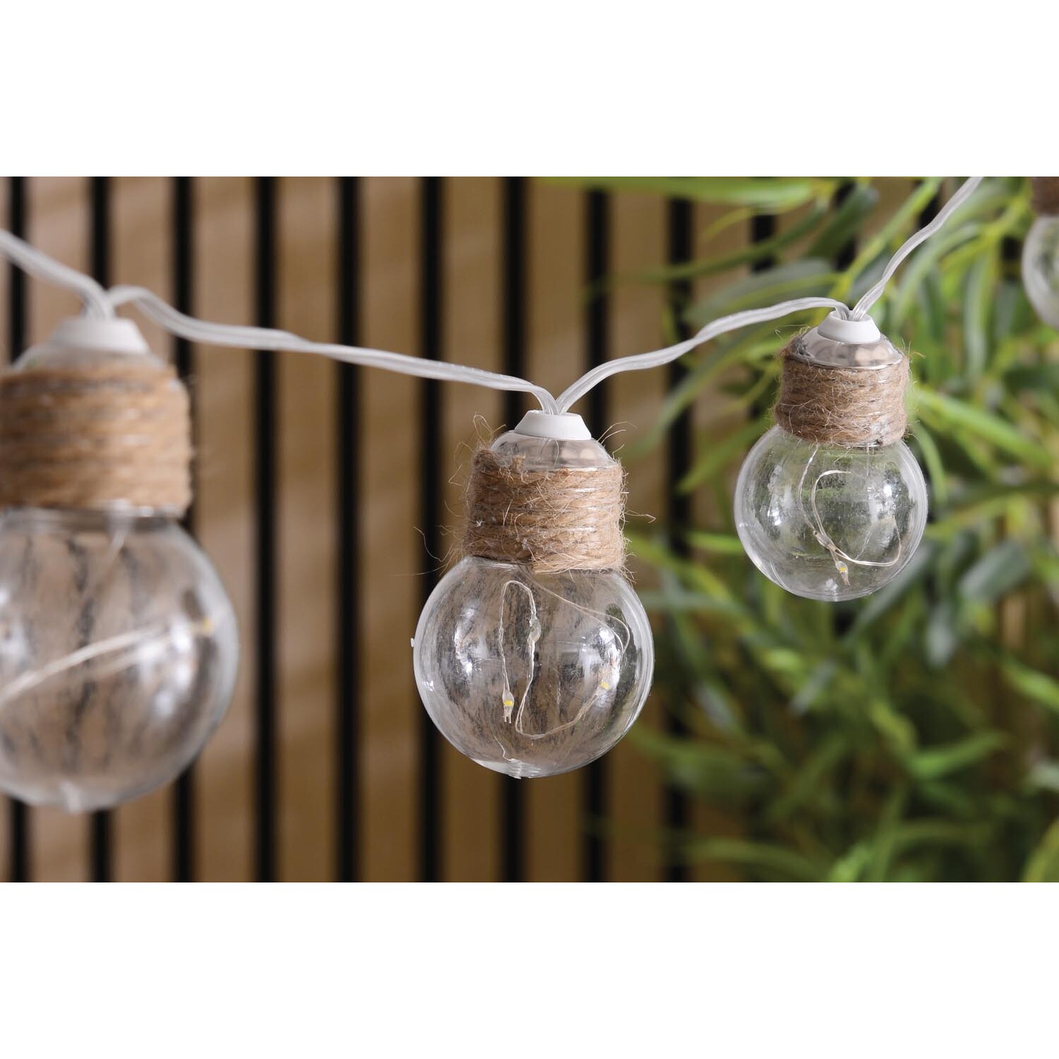 Coastal Bulb Solar String Lights Image 3