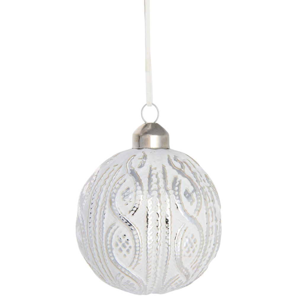 Scandi White and Silver Bauble Image 4