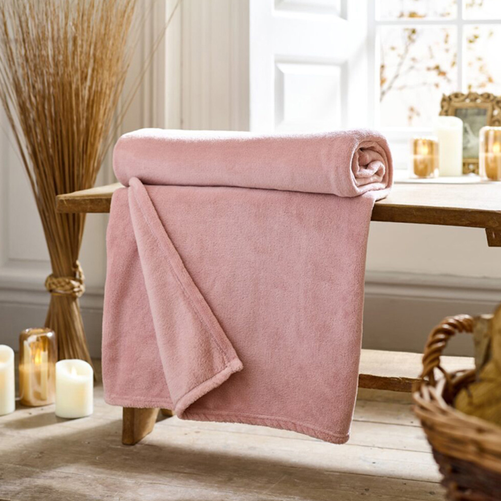 Deyongs Pink Snuggle Touch Throw 140 x 180cm Image 2