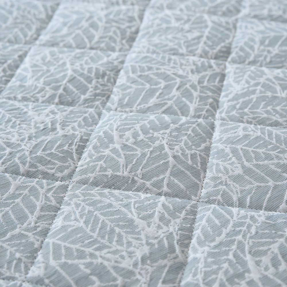 Velosso Ayda Double Jacquard Quilted Bedspread Set Image 4