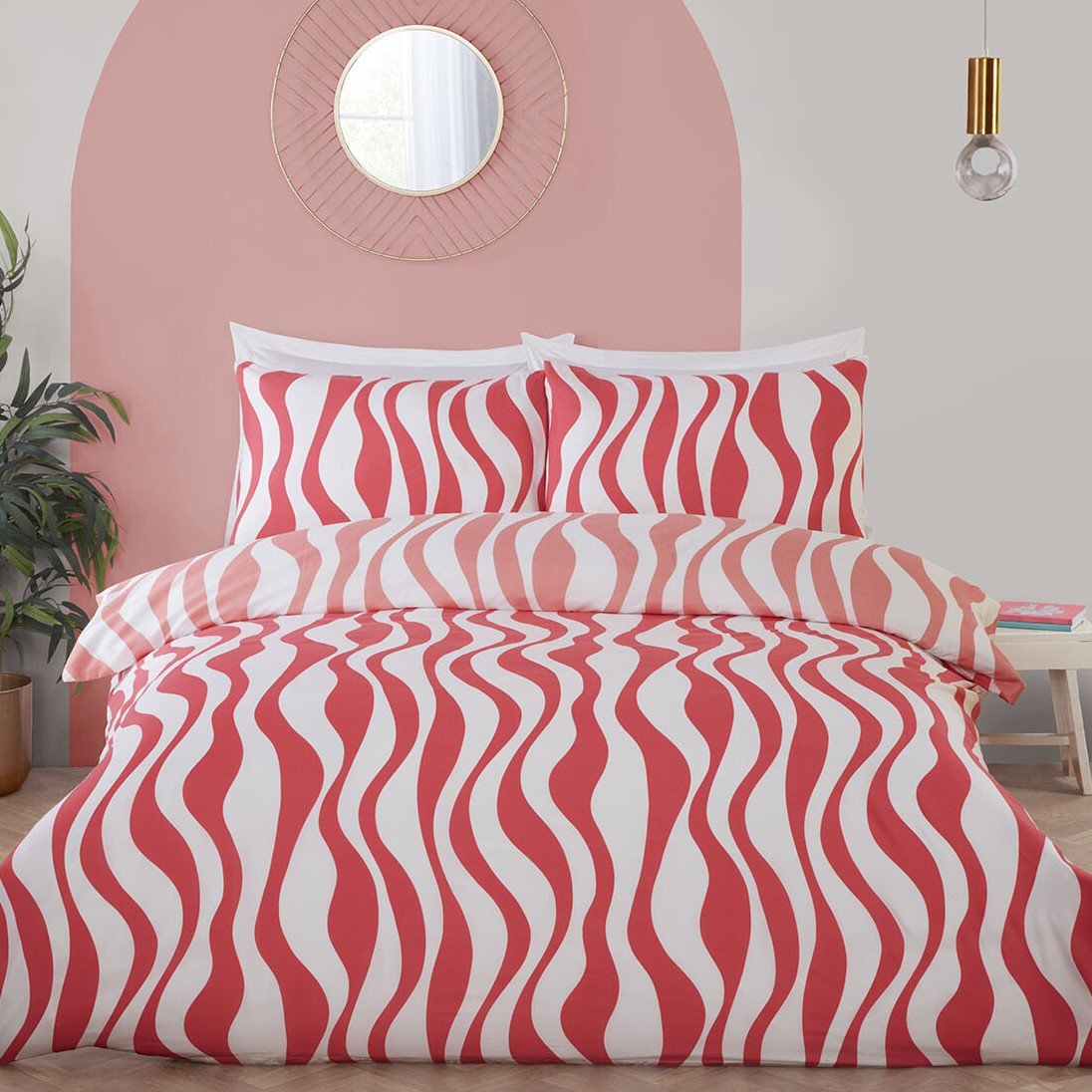 Kiko Duvet Set - Pink / Double Image 1