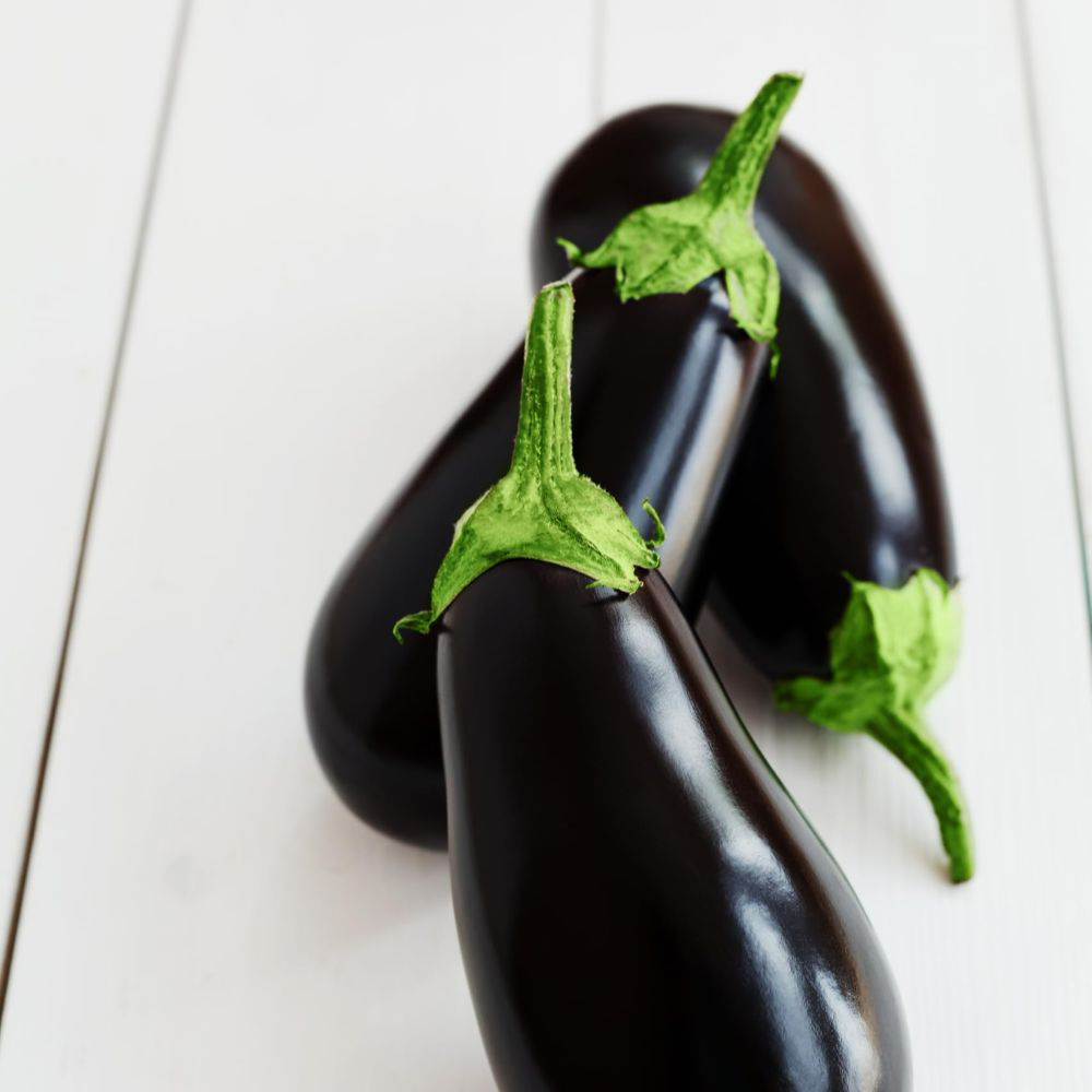 Thompson and Morgan Aubergine Black Beauty Seed Packet Image 2