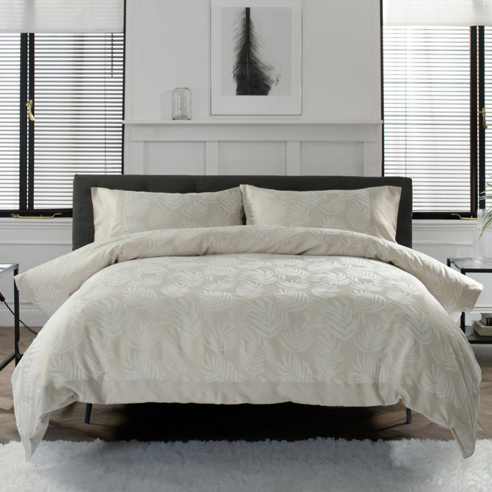 The Lyndon Company Super King Size Opulent Jacquard Duvet Set Image 1