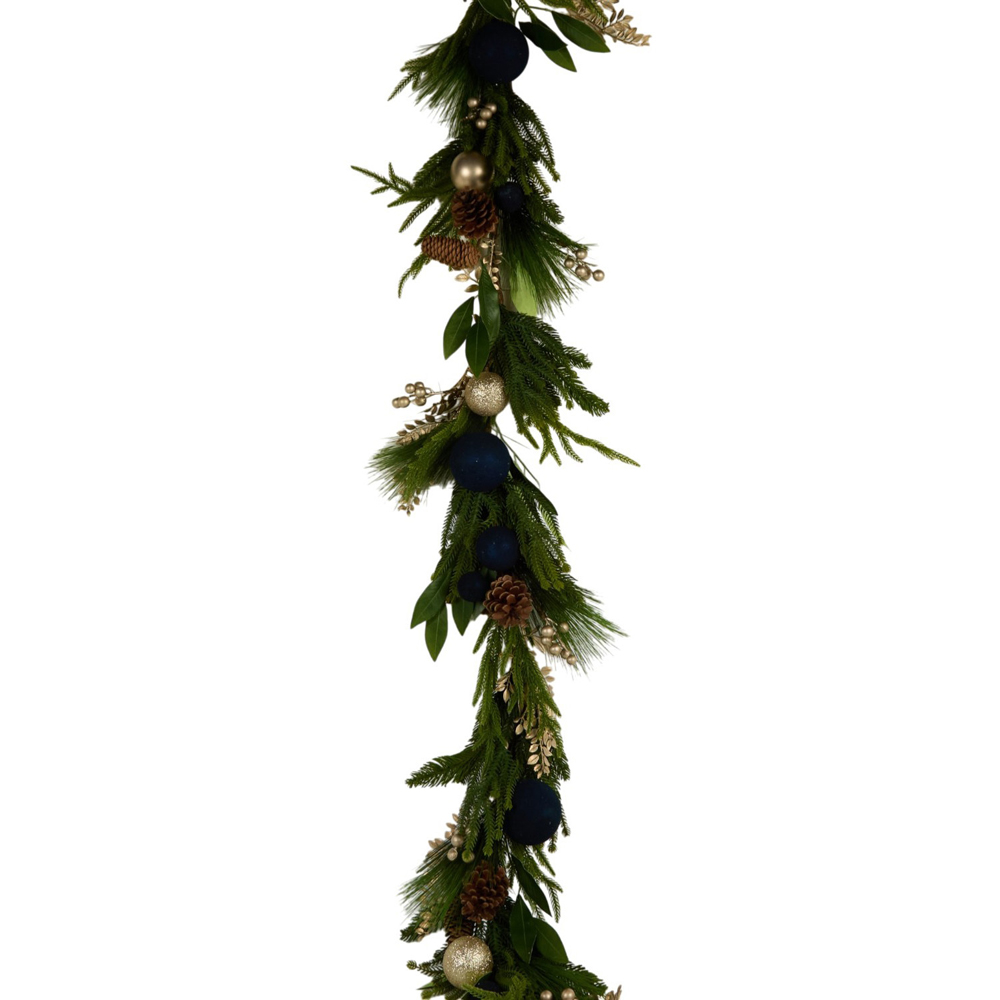 Midnight Champers Christmas Garland Image 7