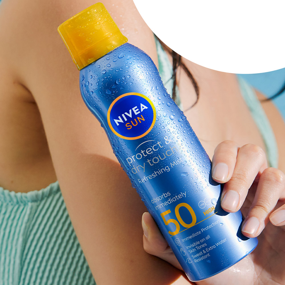 Nivea Sun Protect and Dry Touch Refreshing Sun Cream Mist SPF50 200ml Image 4