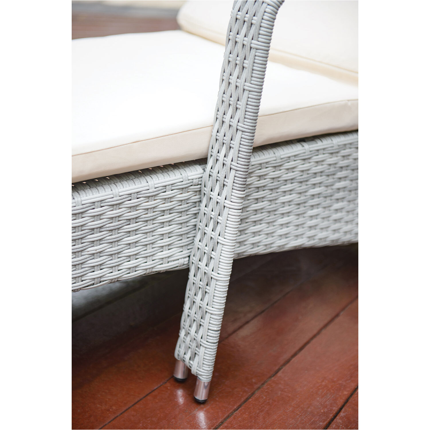 Verona Lounger Image 6