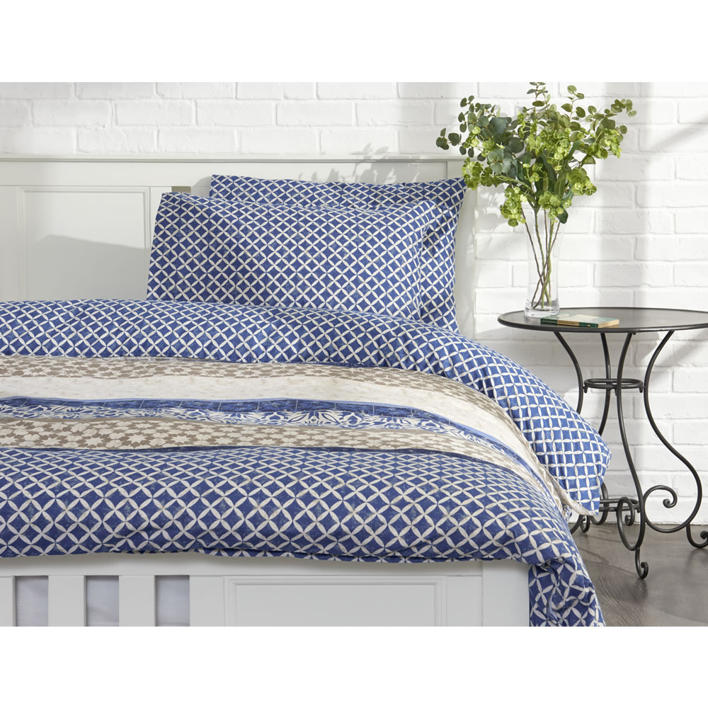 Wilko Blue Tiles Double Duvet Set Image 1