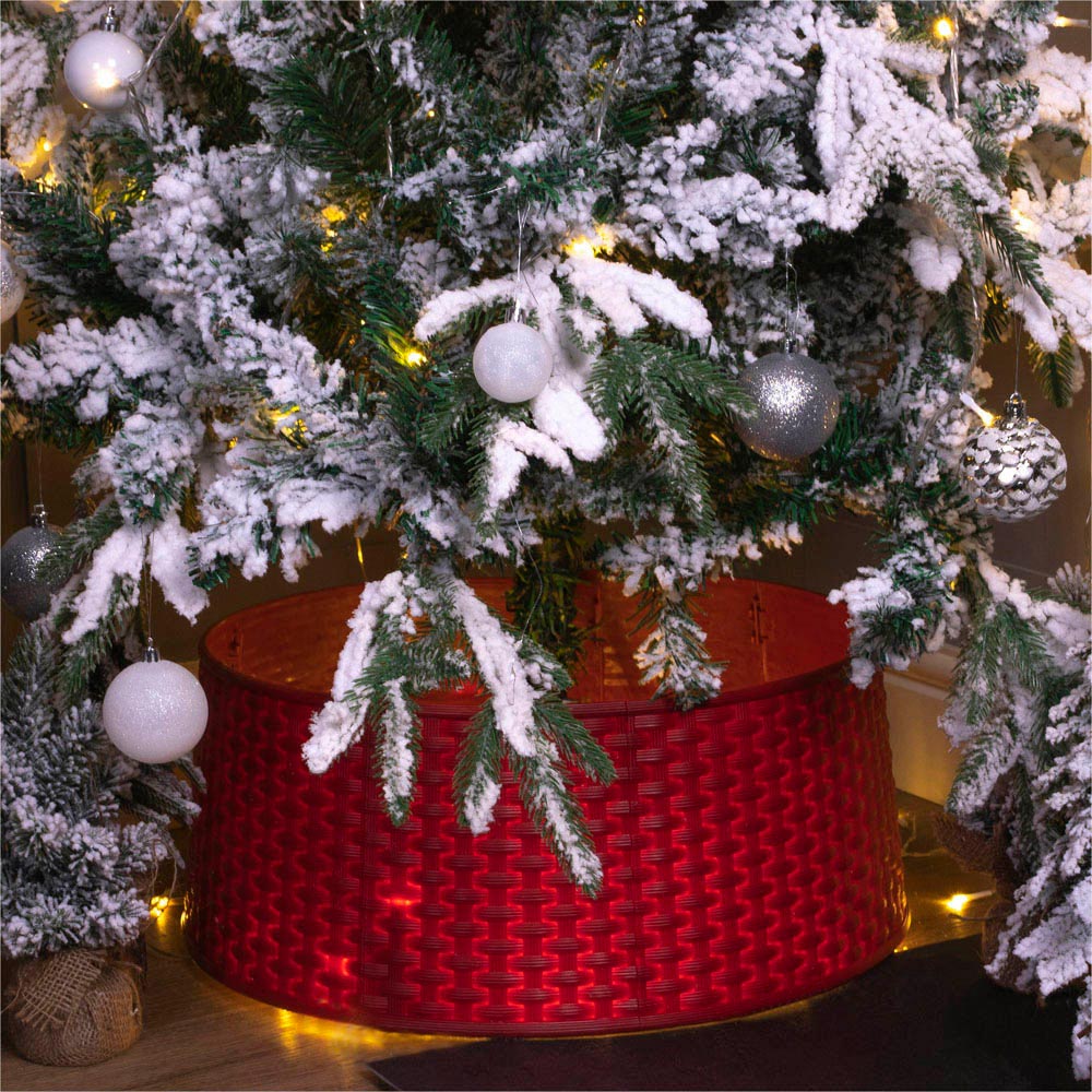 St Helens Red Rattan Style Tree Skirt Image 2