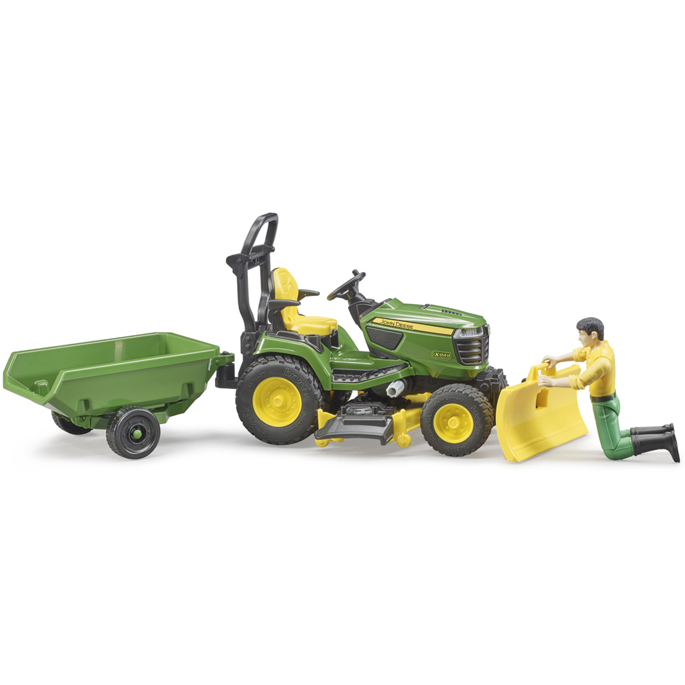 Bruder Kids bworld John Deere Lawn Tractor Playset Model with Trailer and Gardener Image 4