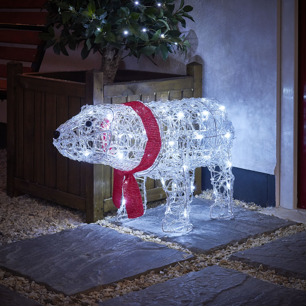 Wilko Light Up Christmas Polar Bear Image