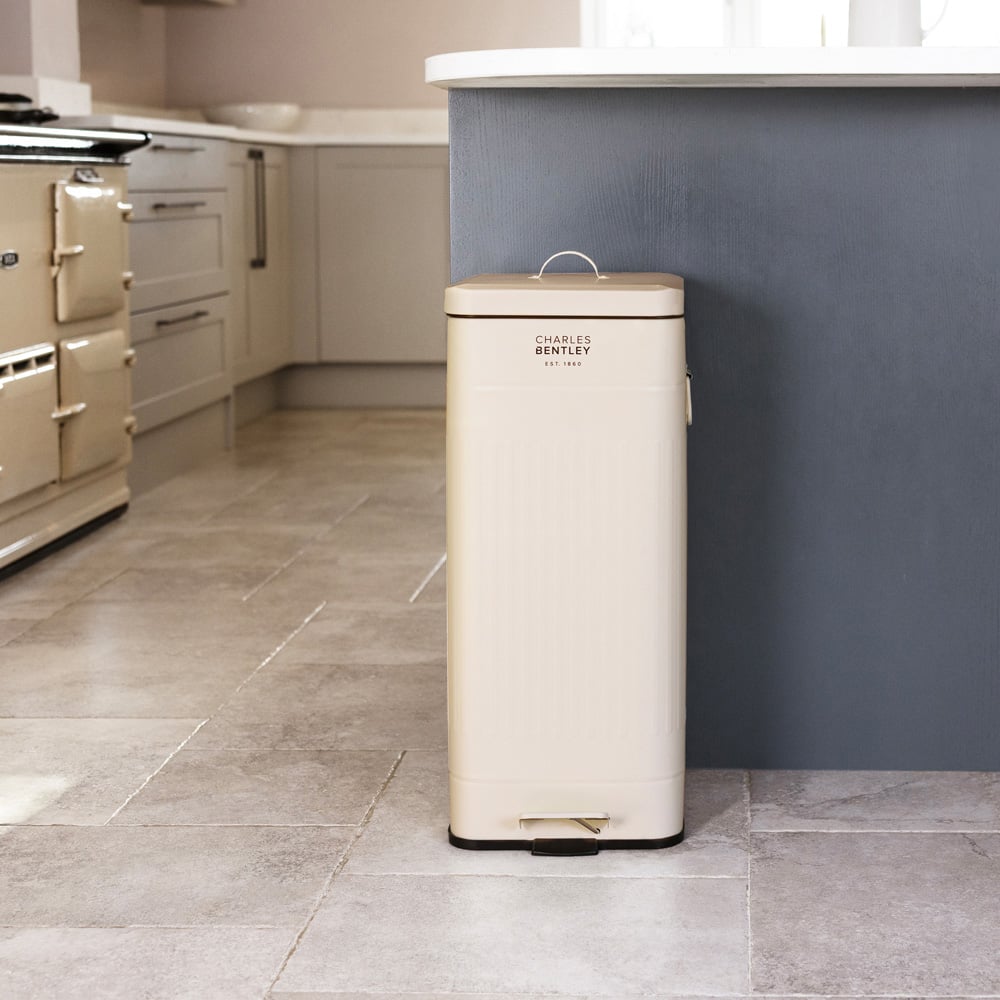 Charles Bentley Square Pedal Bin 30L Image 8