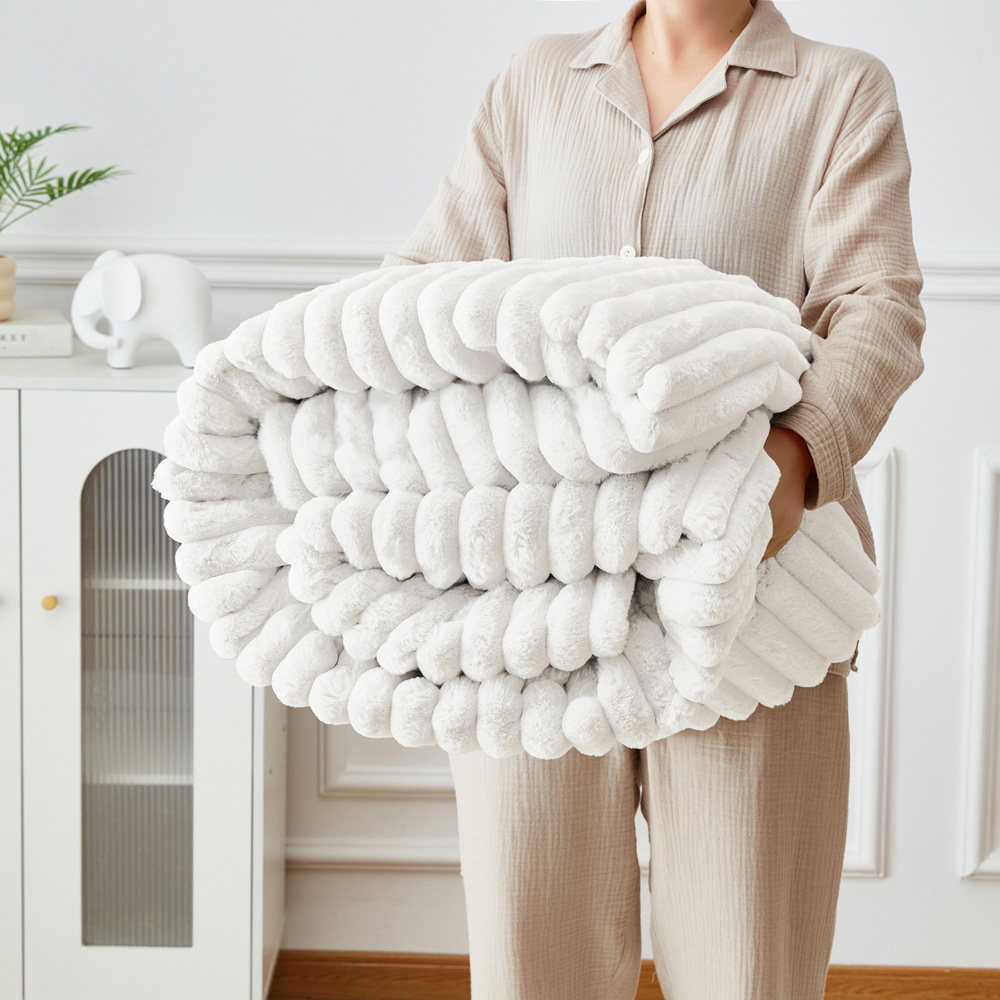 Groundlevel Extra Large Cream Stripe Super Soft Luxury Faux Fur Throw Image 3