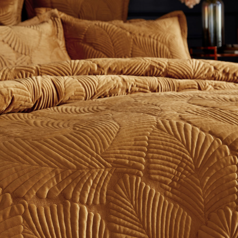 Paoletti Palmeria King Size Gold Duvet Set Image 2