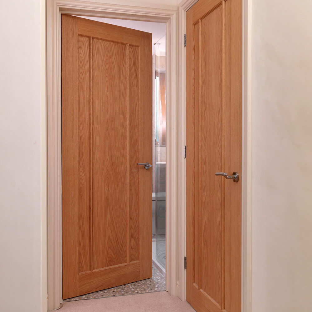 JB Kind Eden Classic Oak Veneered Internal Door 1981 x 762mm Image 2