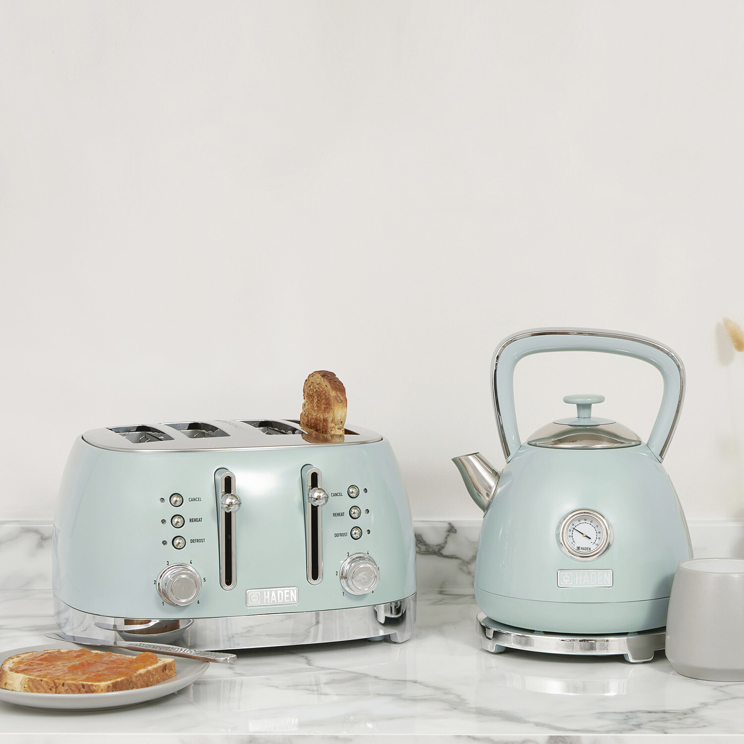 Haden Bristol 4-Slice Toaster - Sage Image 4