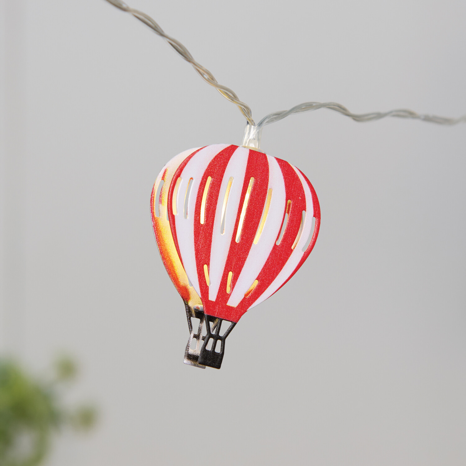 Hot Air Balloon String Lights Image 4