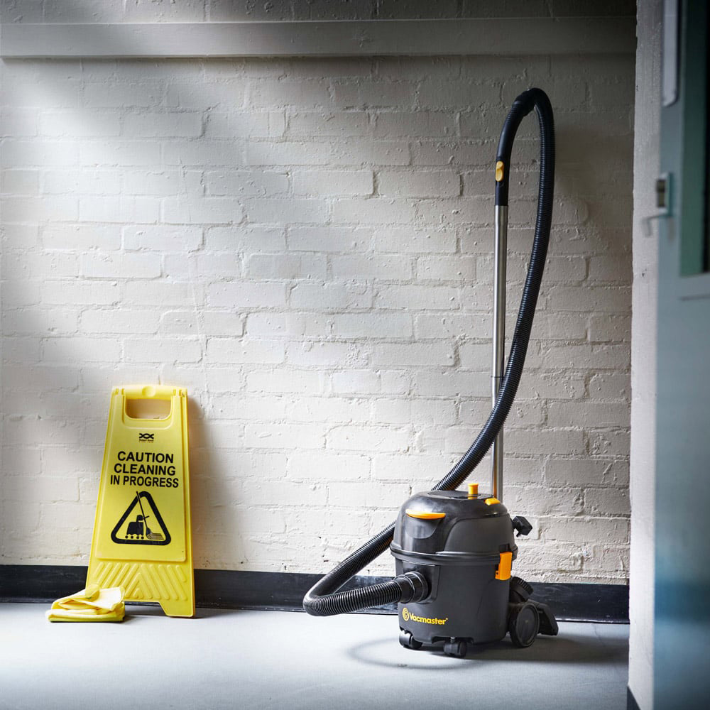 Vacmaster 8L Vacuum Cleaner Image 2