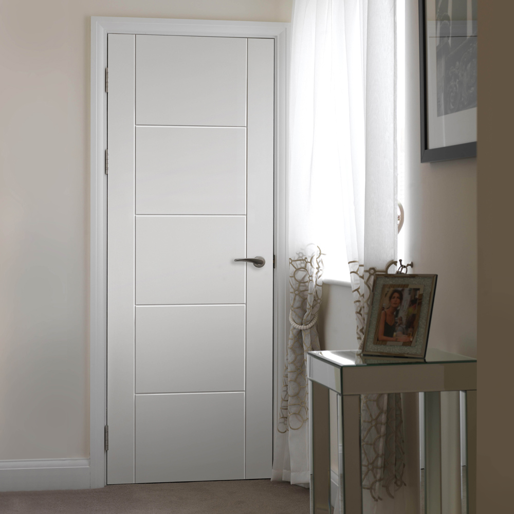 JB Kind Tigris Modern White Internal Door 1981 x 610mm Image 2