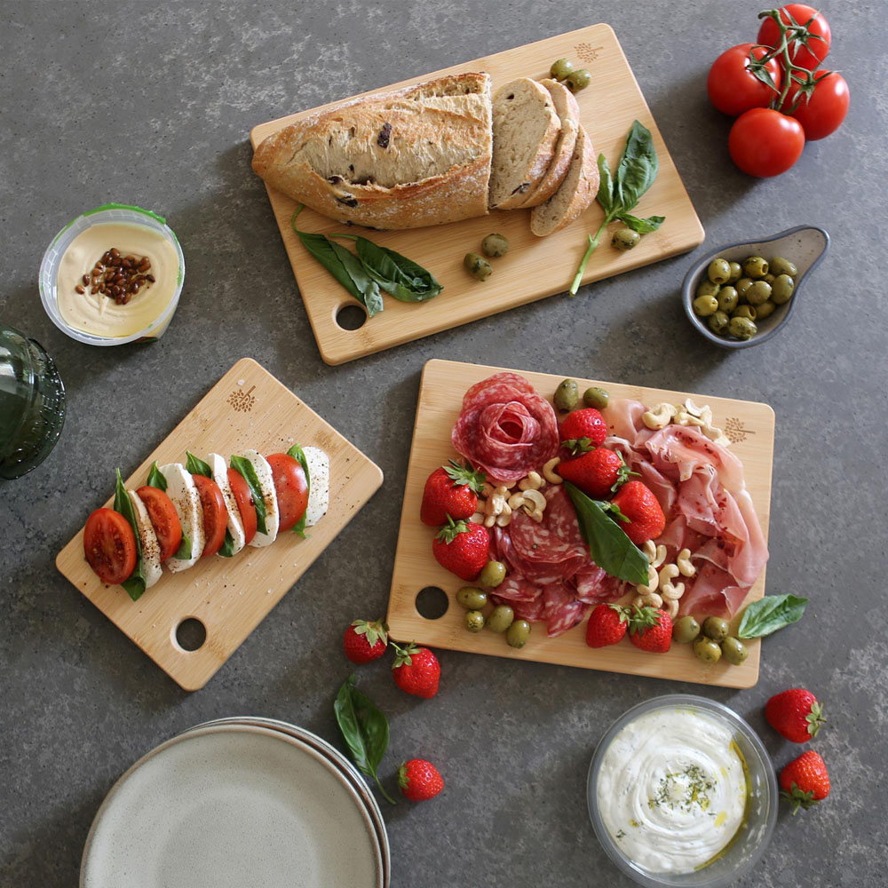 Nicola Spring 3 Piece Rectangular Bamboo Chopping Board Set Image 2