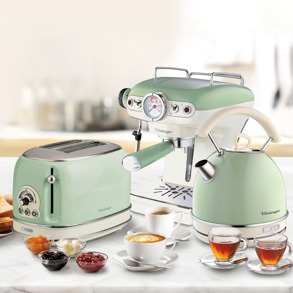 Ariete Vintage ARPK17 Green Dome Kettle 2 Slice Toaster and Espresso Coffee Maker Set Image 2