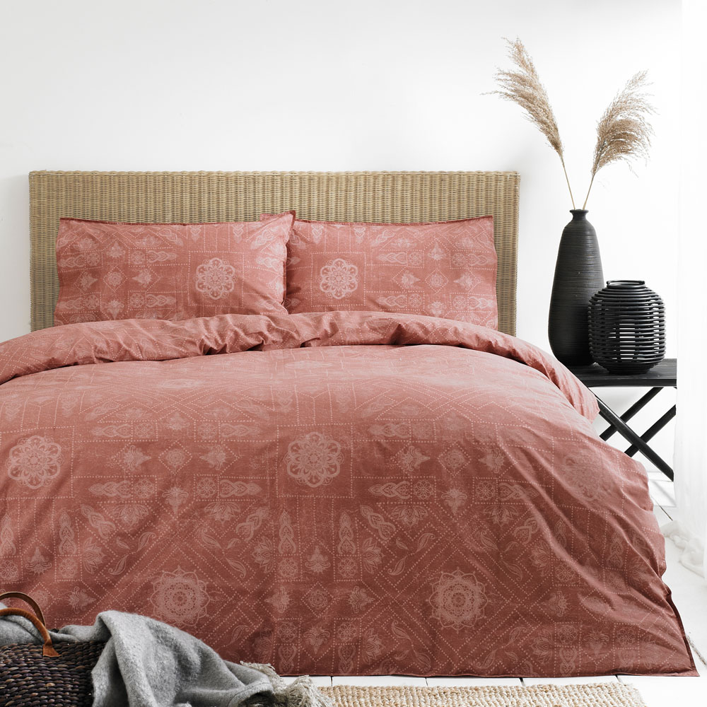 Yard Bohemian Super King Size Red Geometric Duvet Cover Set Image 1