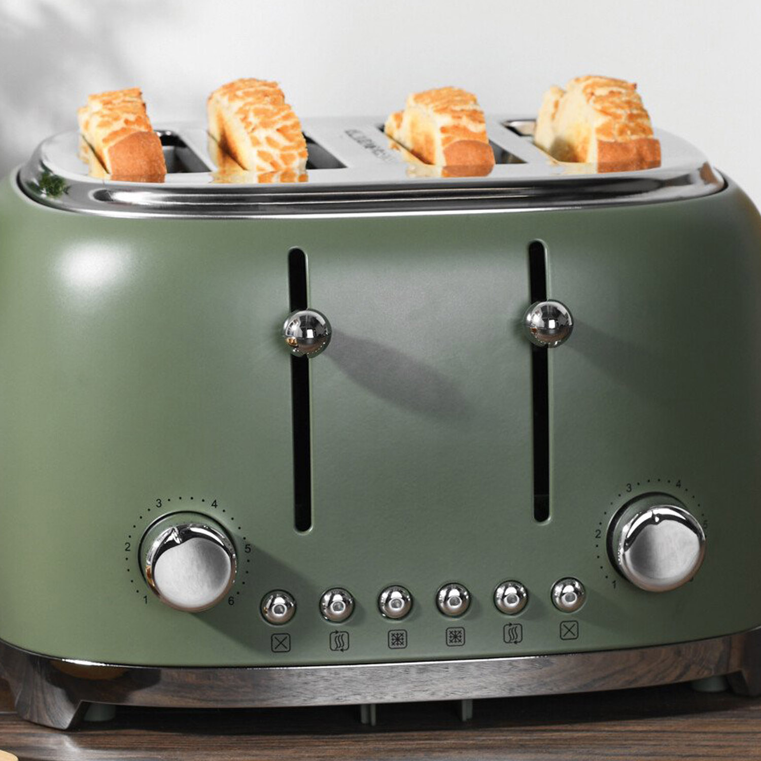Kitchen Master Olive 4 Slice Stainless Steel Toaster - Green Image 6