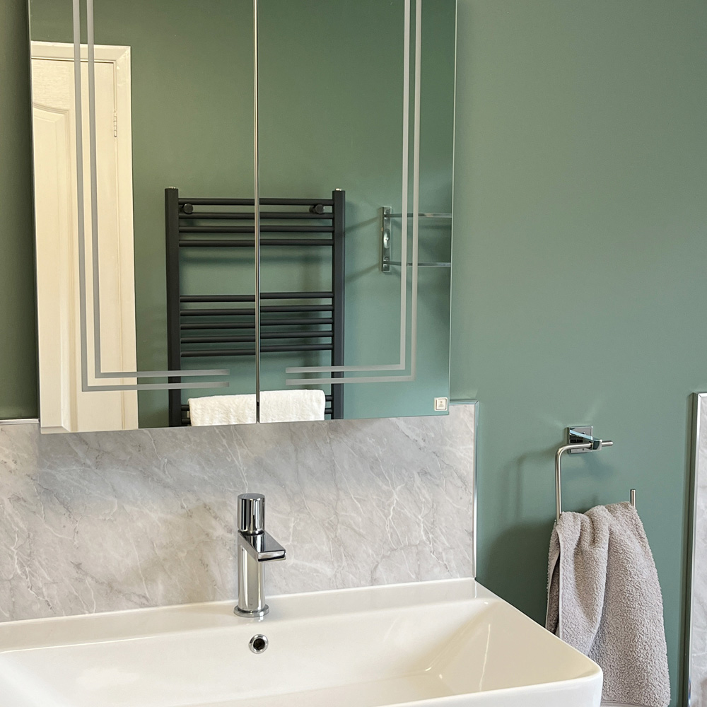 Thorndown Walls and Ceilings Bullrush Green Matt Paint 2.5L Image 6