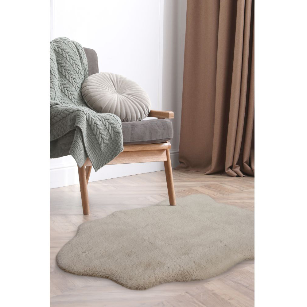 Homemaker Luxurious Faux Fur Natural Rug 70 x 90cm Image 4