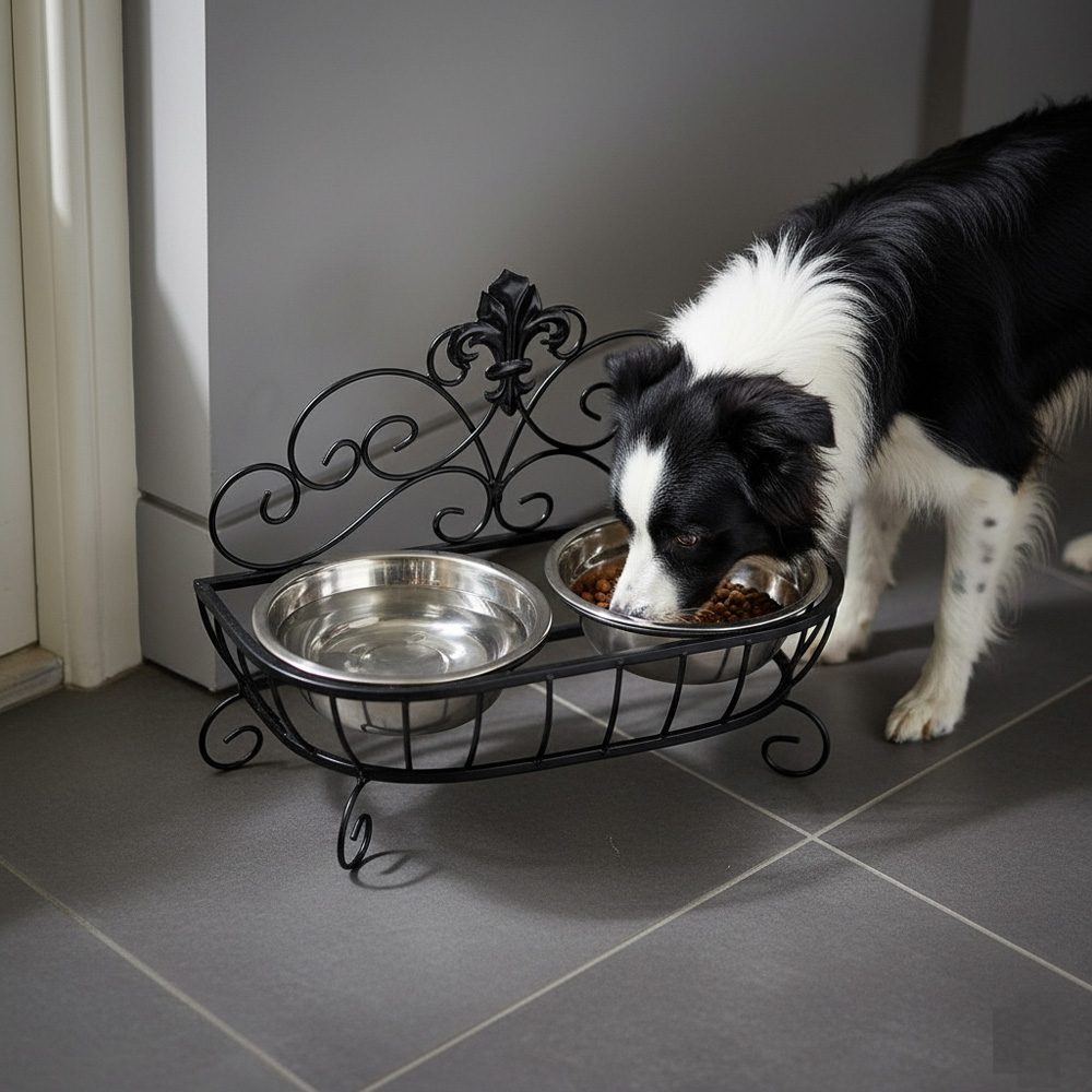 Avilo Decorative Pet Feeder Image 3