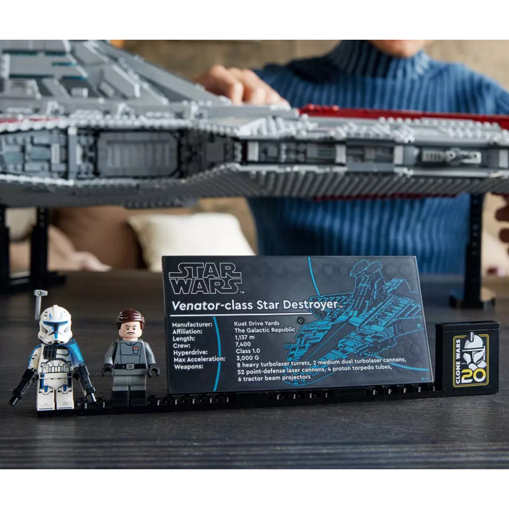 LEGO Star Wars 75367 Venator-Class Republic Attack Cruiser Building Kit Image 4