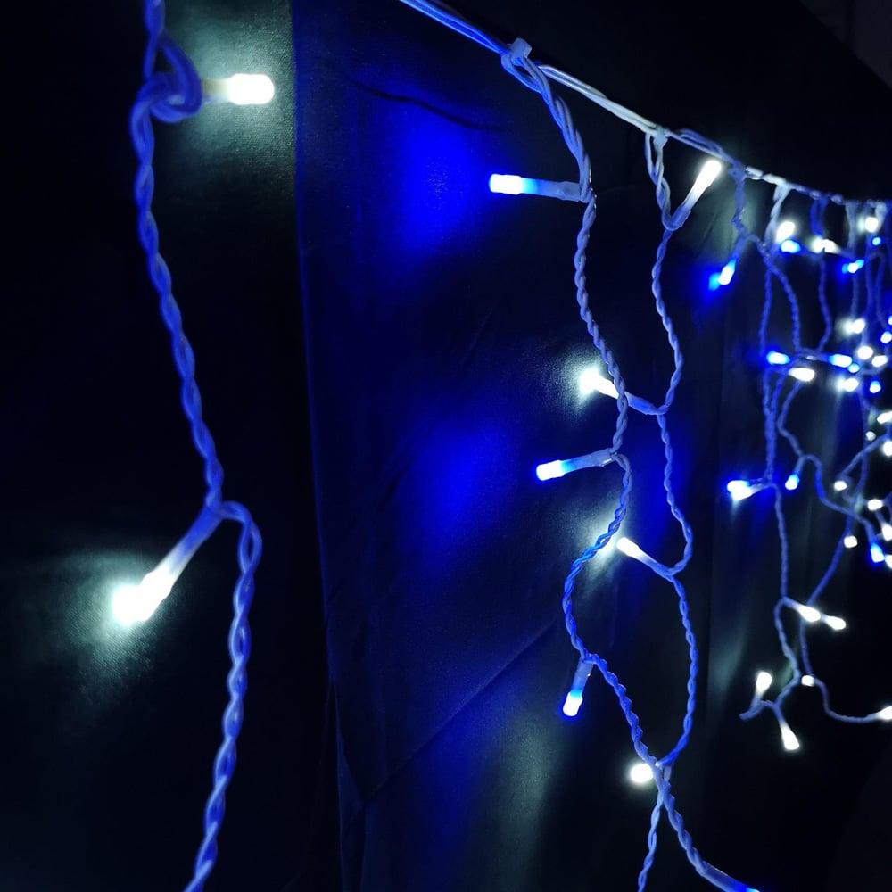 Premier IcicleBrights 640 Blue and White LED Multi-Function White Cable Icicle Light 11.5m Image 5