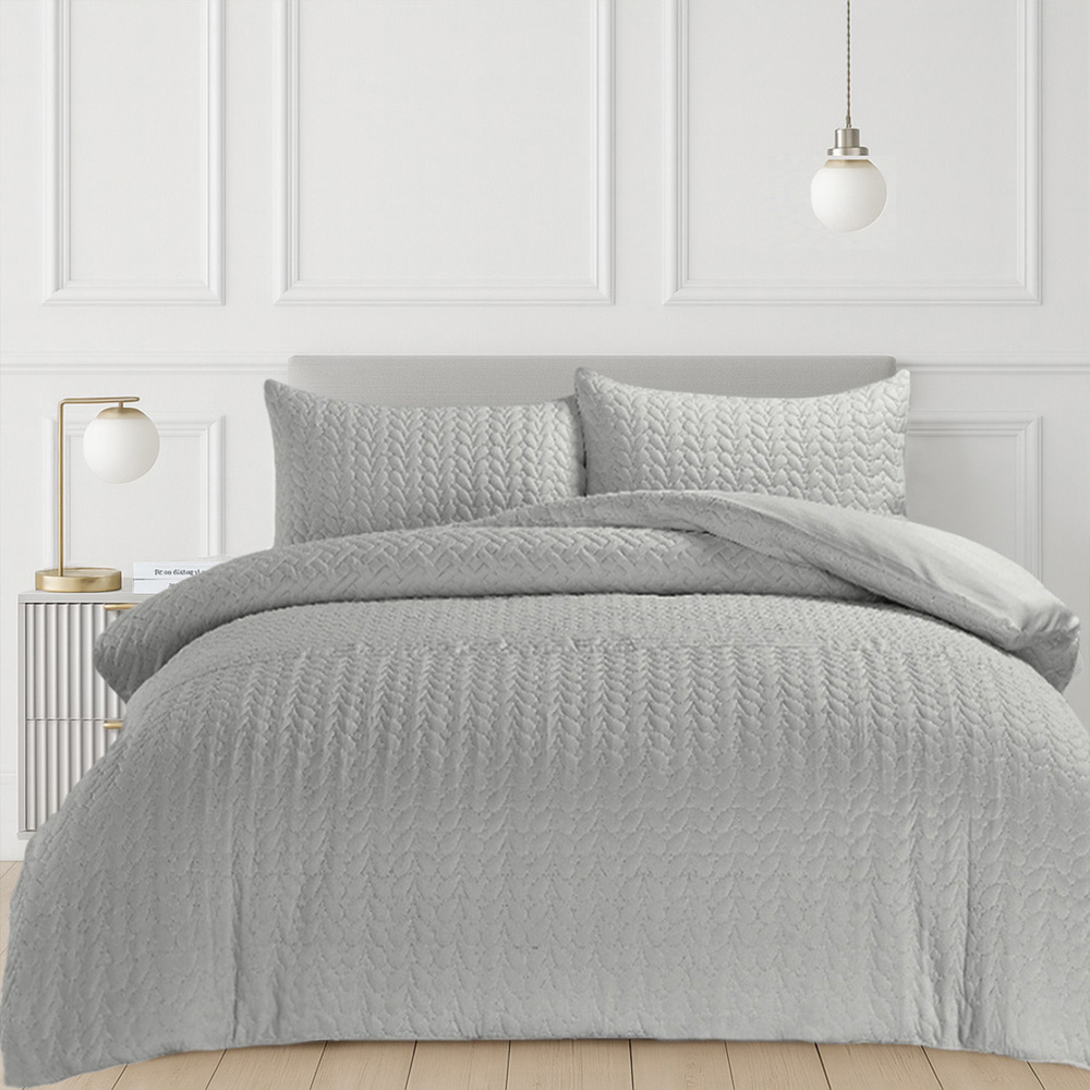 Velosso Kinsley King Size Grey Quilted Duvet Cover Set Image 1