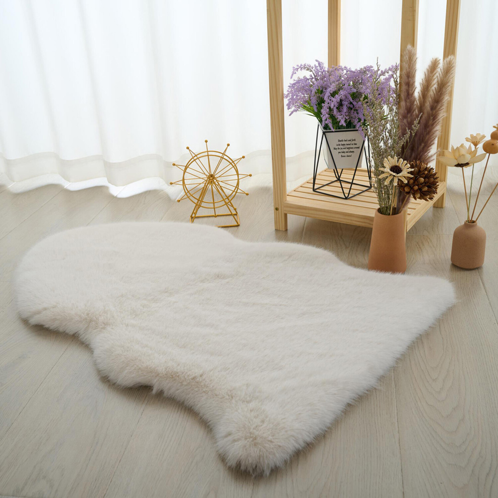 Luxury Faux Fox Fur Rug - Cloud Image 2