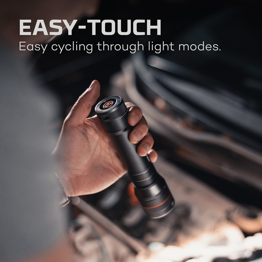 Nebo Newton 1000 1000 Lumens Handheld Flashlight with 3x Zoom AA Batteries and Magnetic Base Image 4