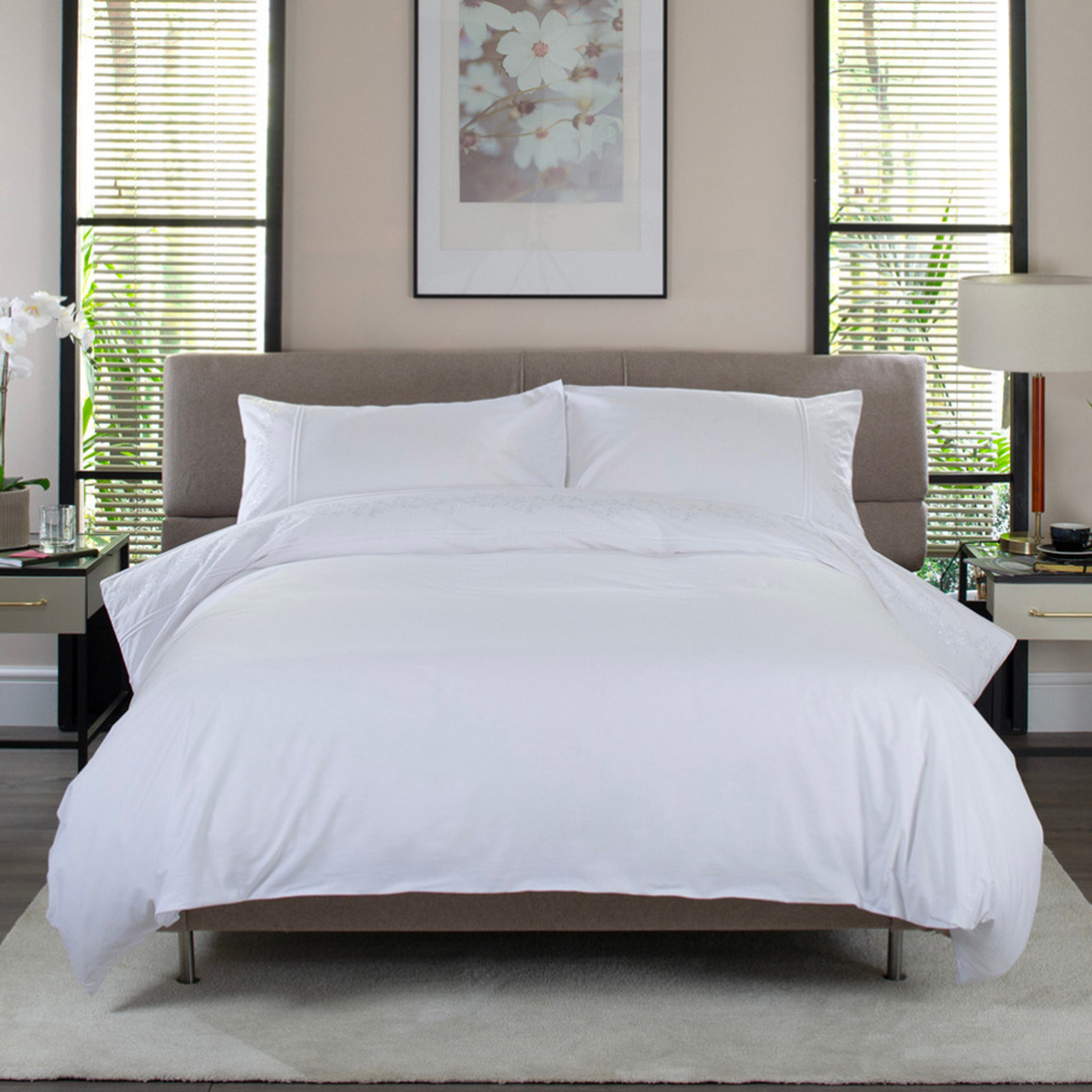 The Lyndon Company Vineyard Super King Size 200 Thread Count Duvet Set Image 1