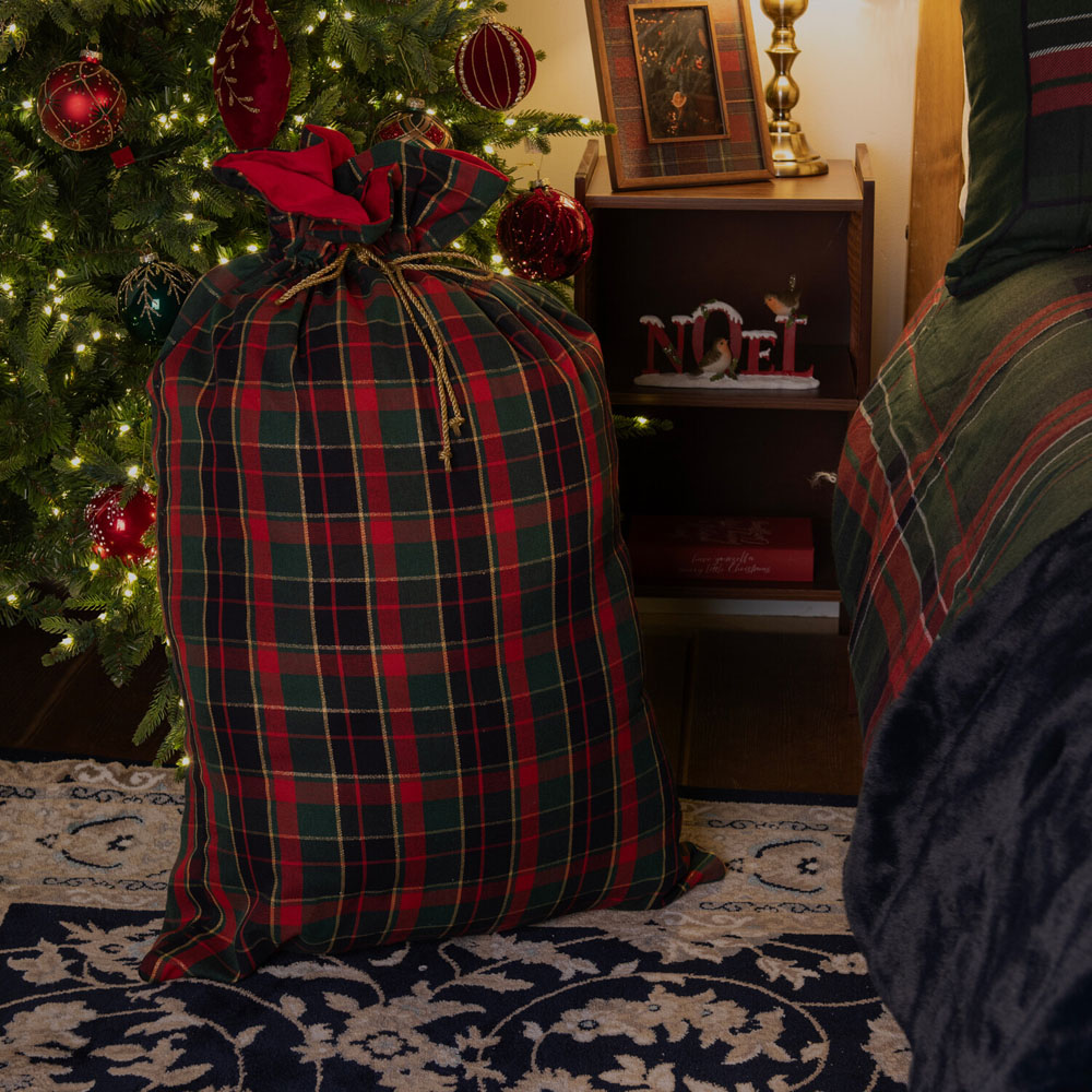 Tartan Red Present Sack Image 6